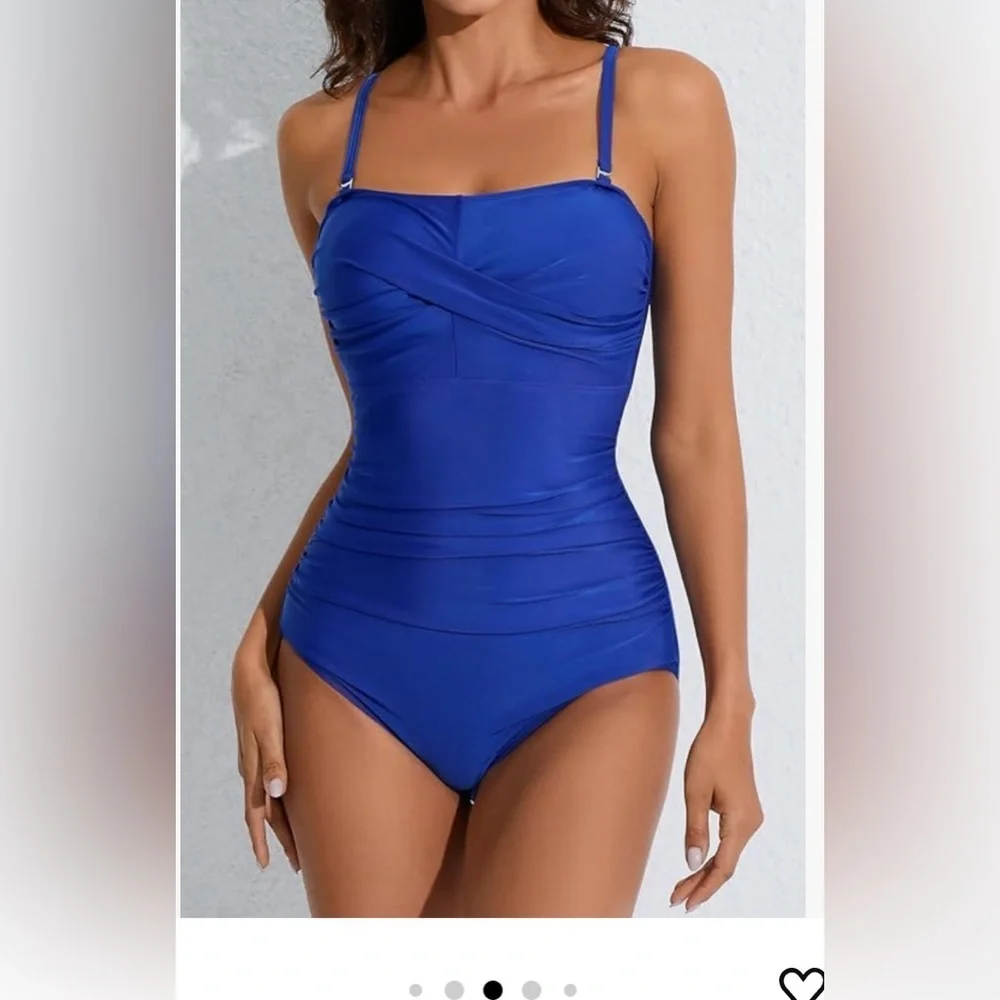 NWT-STUNNING ⭐️ BLUE SWIMSUIT Removable straps